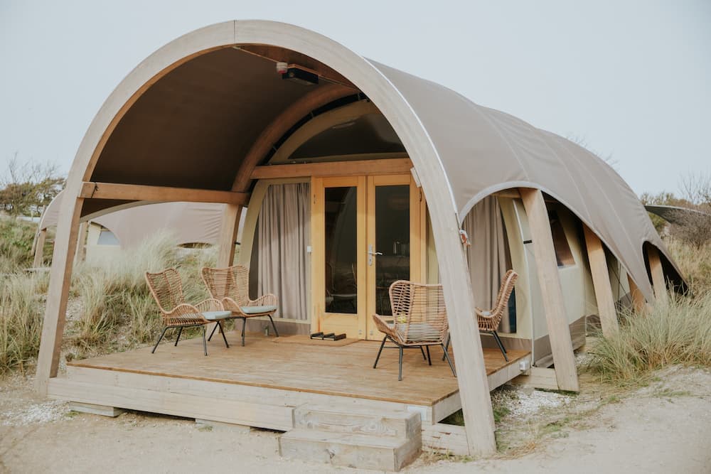 Rentals & glamping